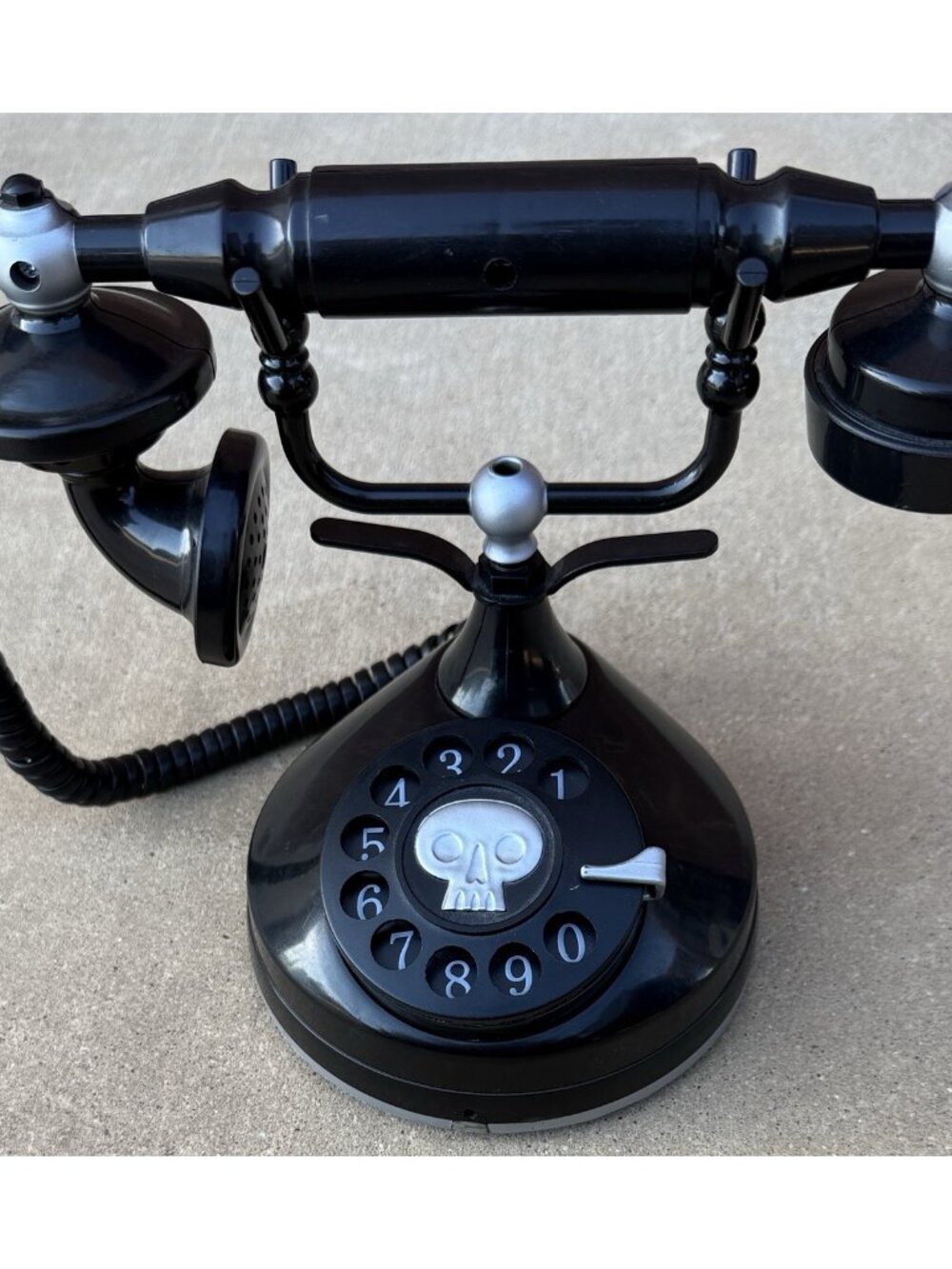 GEMMY Halloween Prop HAUNTED TELEPHONE Talking Phone SKULL Works See Video
